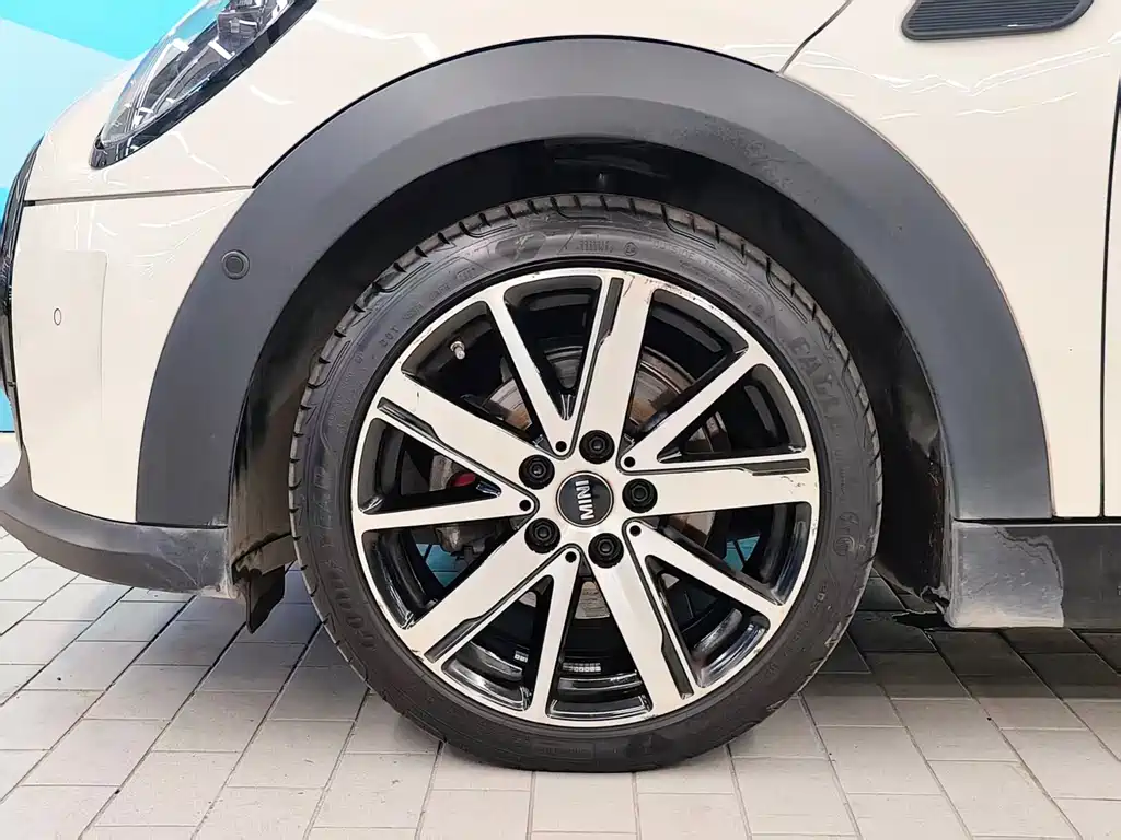 MINI 1.5 T COOPER Artist