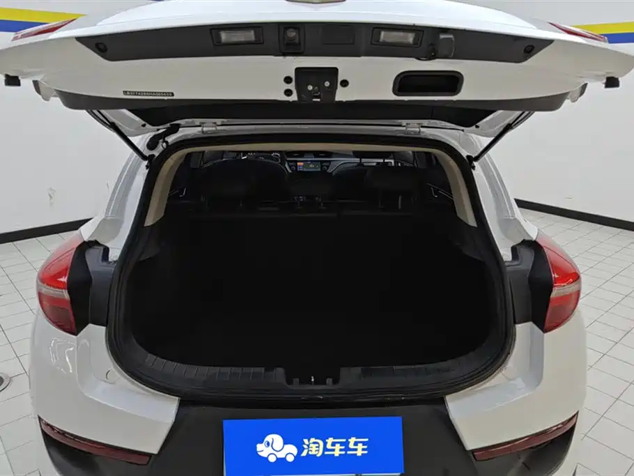 Emgrand GS Sport 1.8 L Manual Leading Style