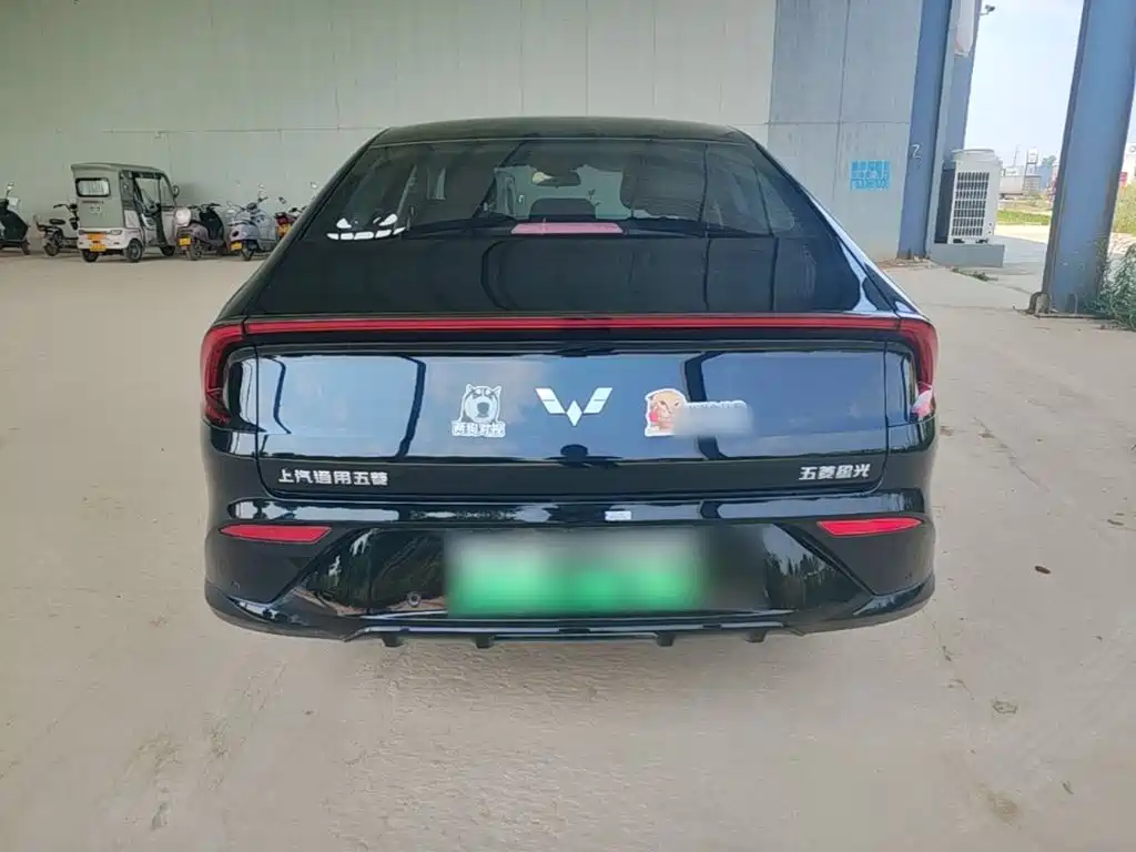 Wuling Starlight Co-Create 150 Standard