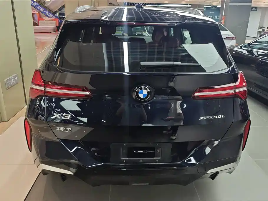 BMW X3 xDrive30 L Premium M Sport Night Package