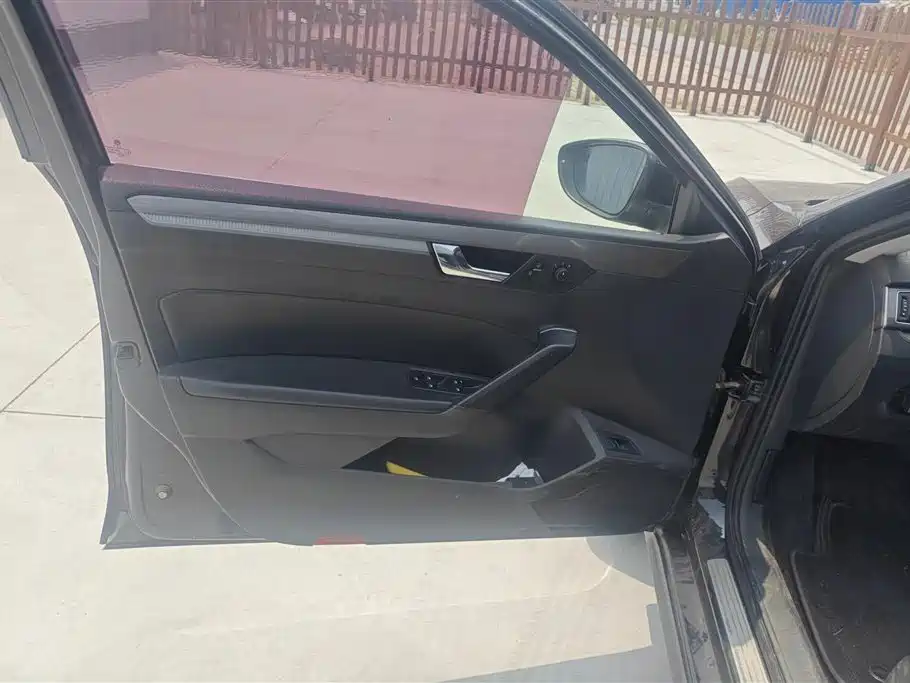 Tiguan 300 TSI Auto 2 WD Silk Road Style