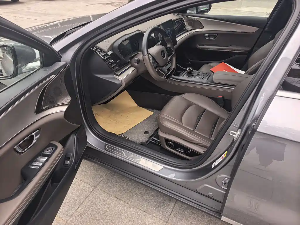 Han DM 4 WD Performance Luxury