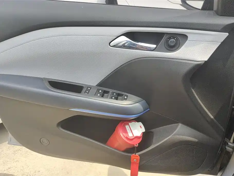 Monza 1.5 L DCT Joy