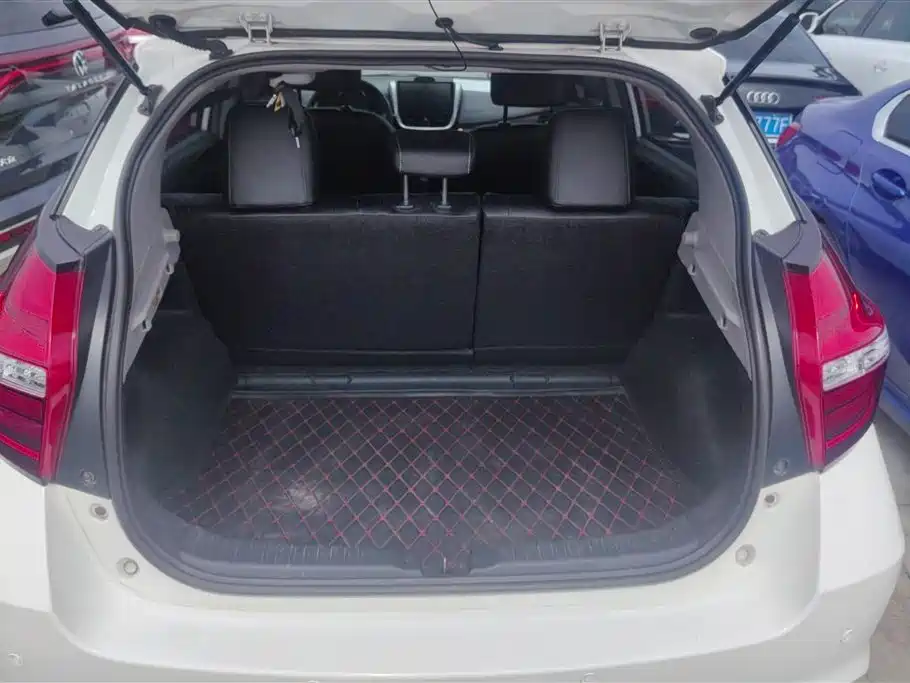 Vios FS 1.5 L CVT Sharp Speed