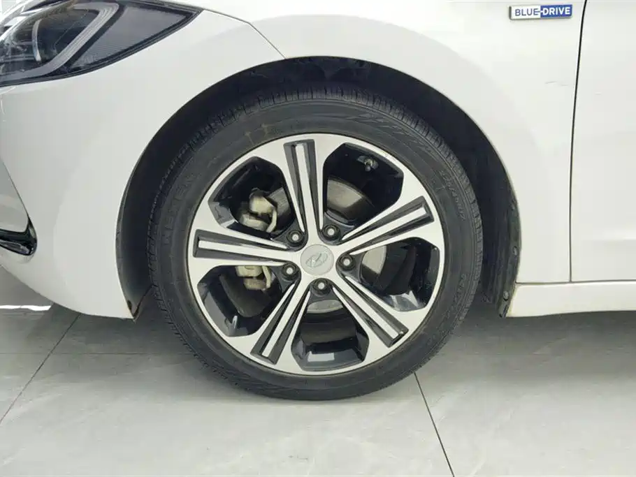 Elantra 领动 2016款 1.4 T 双离合炫动·旗舰型