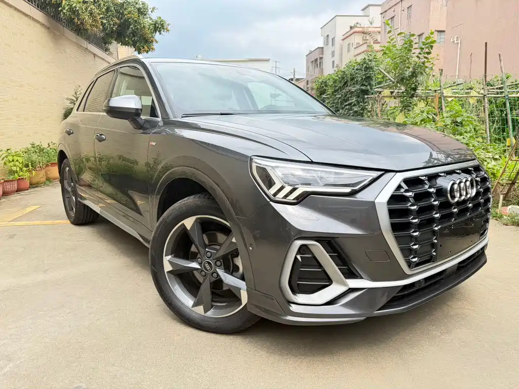 Audi Q3 35 TFSI Fashion Dynamic