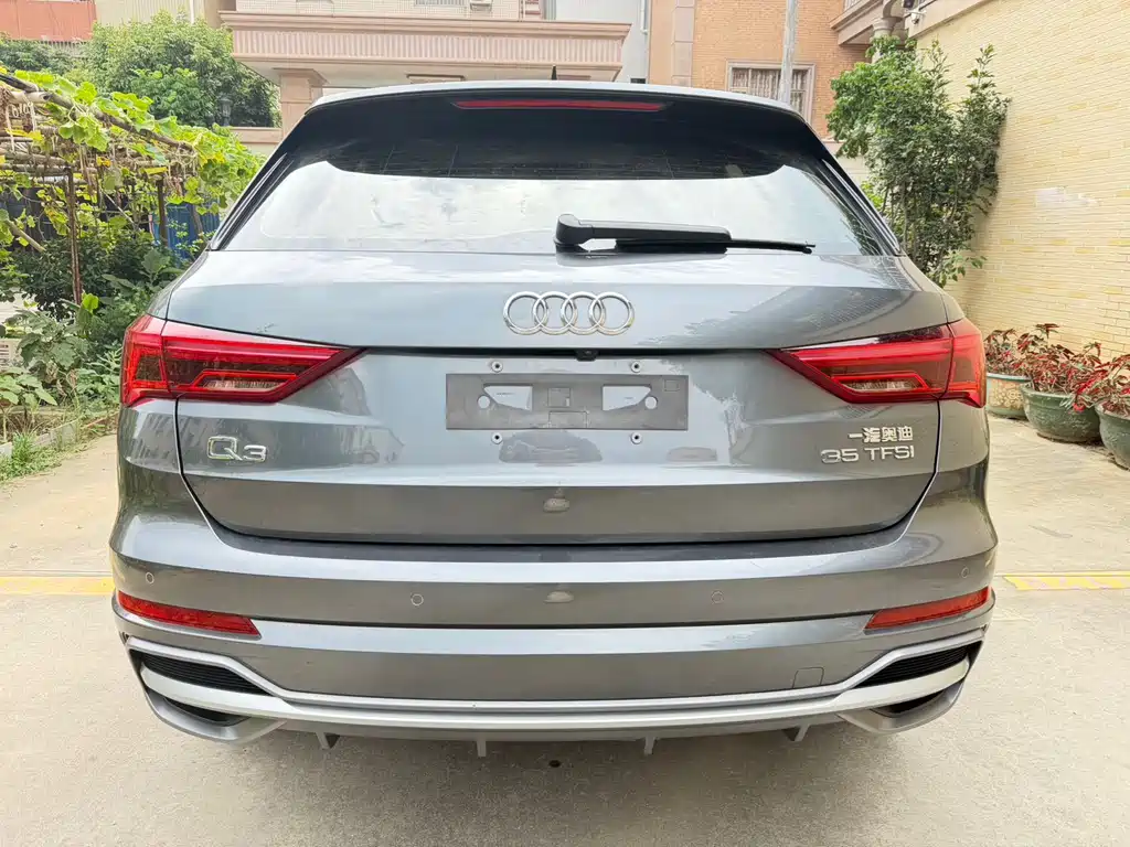 Audi Q3 35 TFSI Fashion Dynamic