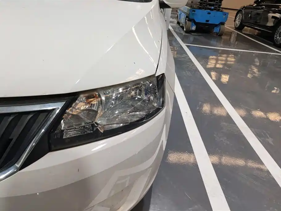Rapid 1.6 L Manual Forward