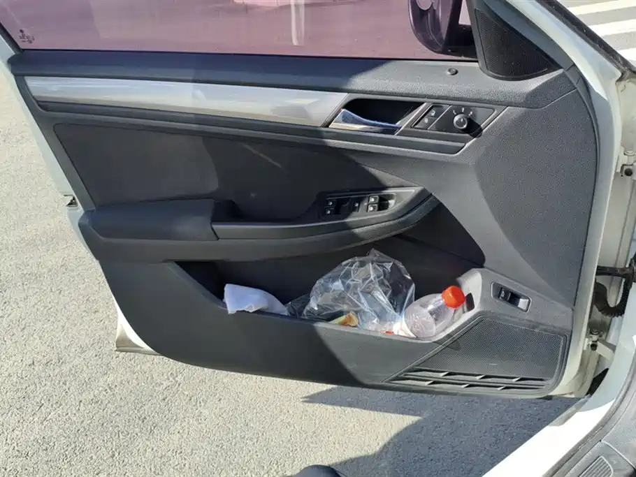 Bora 1.6 L Auto Fashion