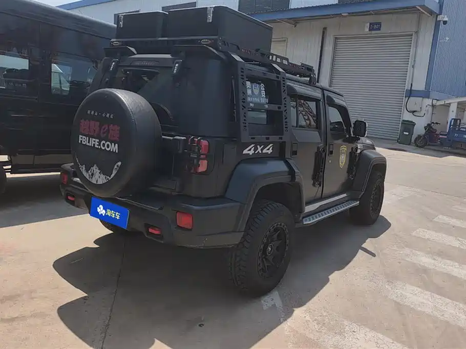 BAIC BJ40 2.0 D Auto 4 WD Blade Hero Swordsman (Front/Rear E-Lock)