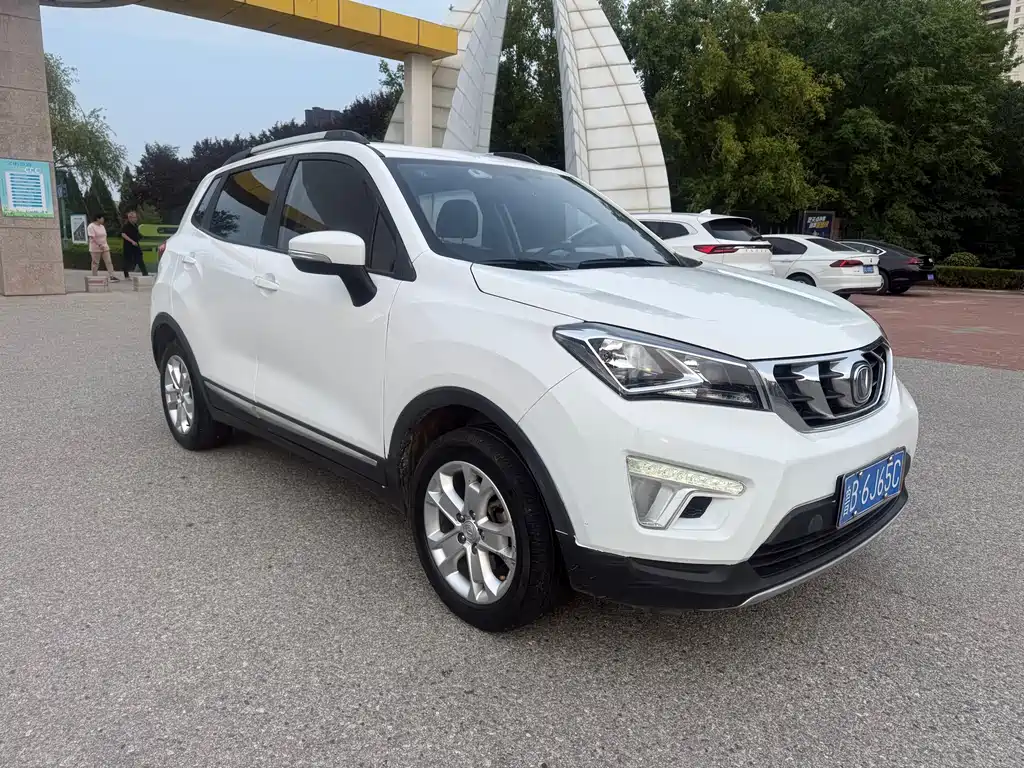 Changan CS15 1.5 L Manual Fashion
