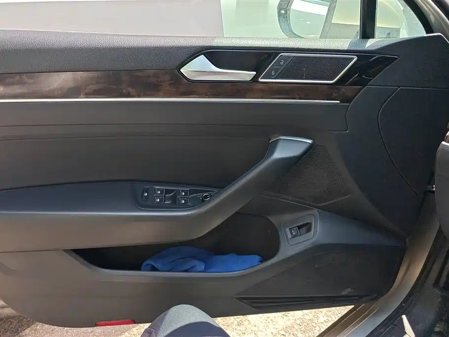 Magotan 330 TSI DSG Luxury