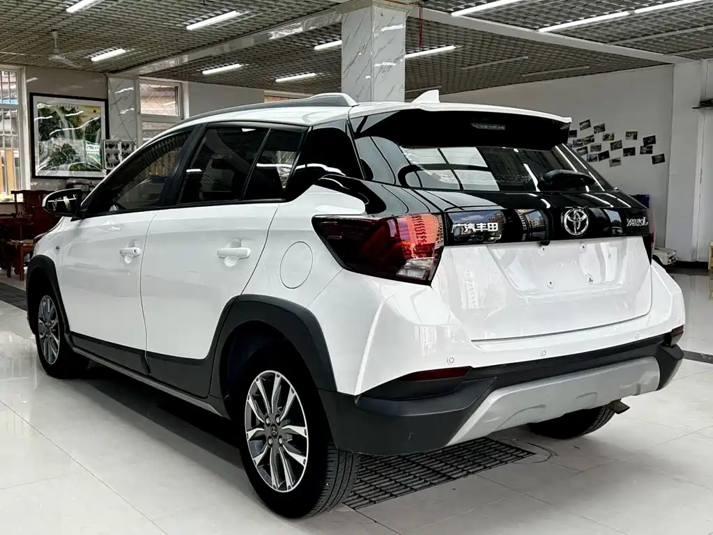YARiS L Zhixuan Zhixuan X 1.5 L CVT Luxury PLUS