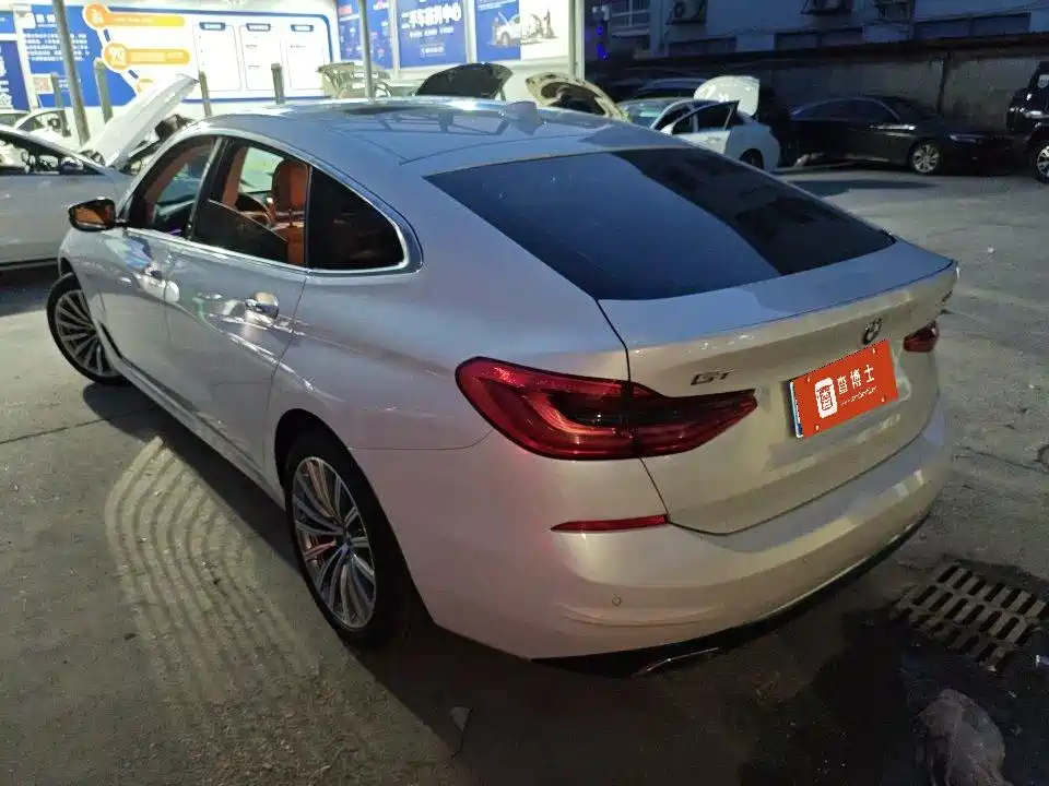 BMW 6 Series GT 630 i M Sport Package
