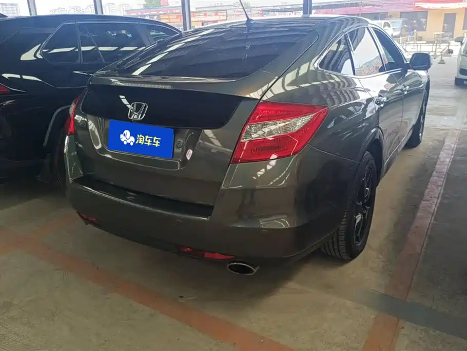 Crosstour 2.4 L Luxury