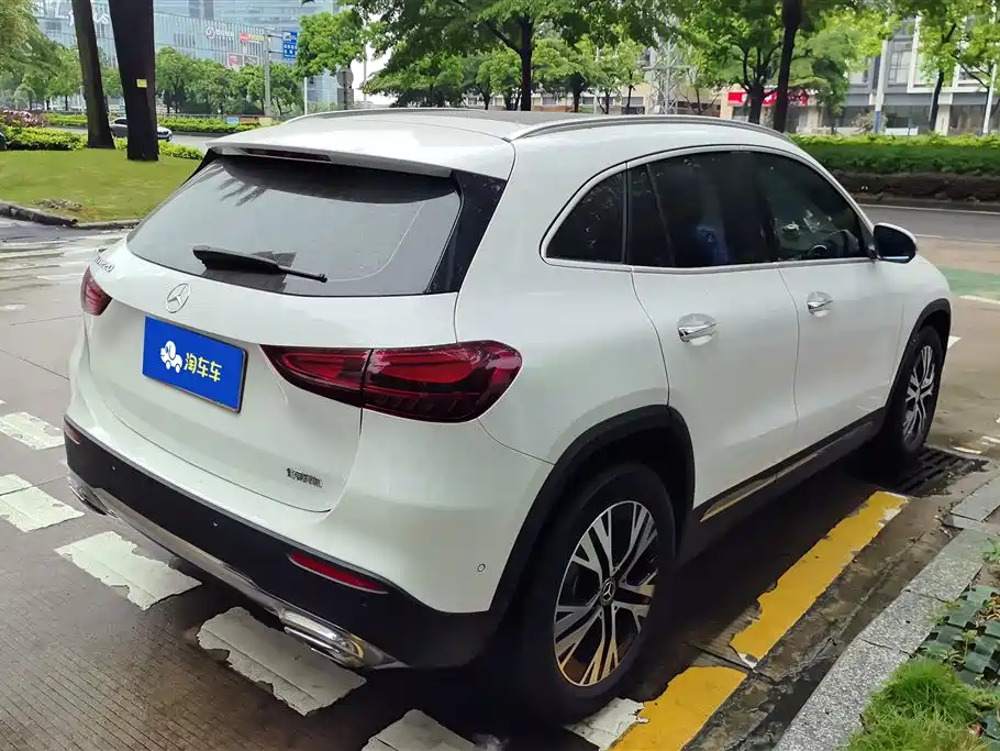 Mercedes-Benz GLA GLA 220