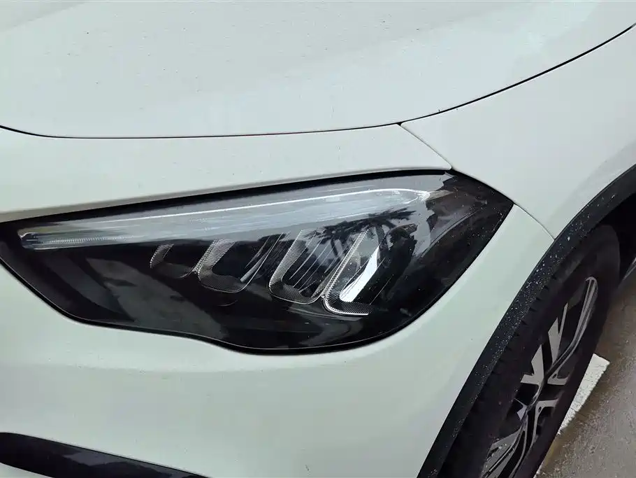 Mercedes-Benz GLA GLA 220
