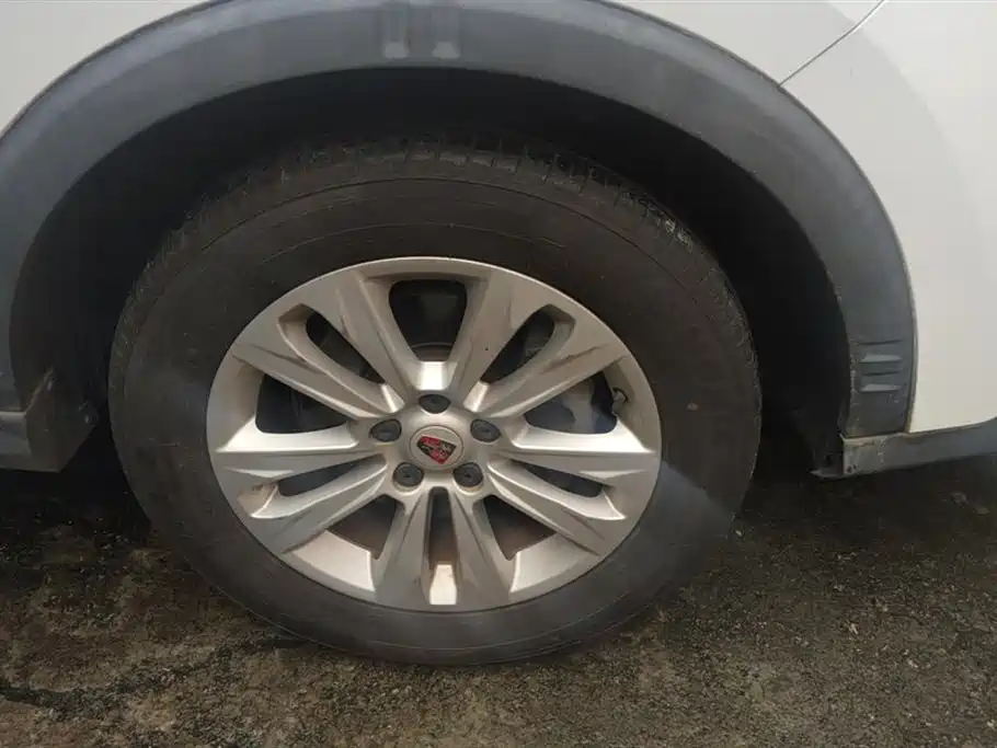 Roewe RX5 20 T 2 WD Manual Flagship