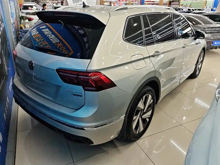 Tiguan L 380 TSI Auto 4 WD R-Line Flagship 7-seat