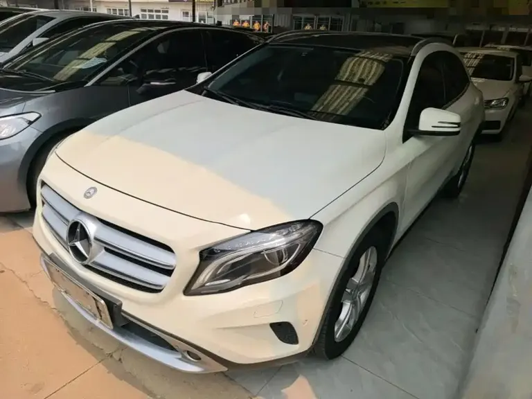 Mercedes-Benz GLA (Import) GLA 200