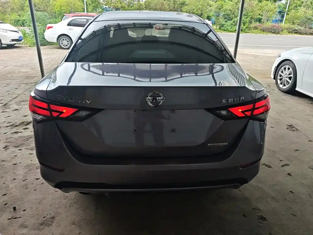 Sylphy Facelift 1.6 L XL CVT Joy