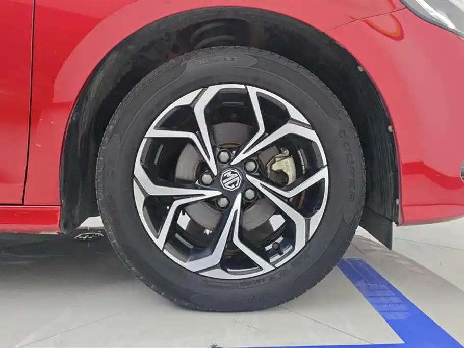 MG5 180 DVVT CVT Youth Luxury
