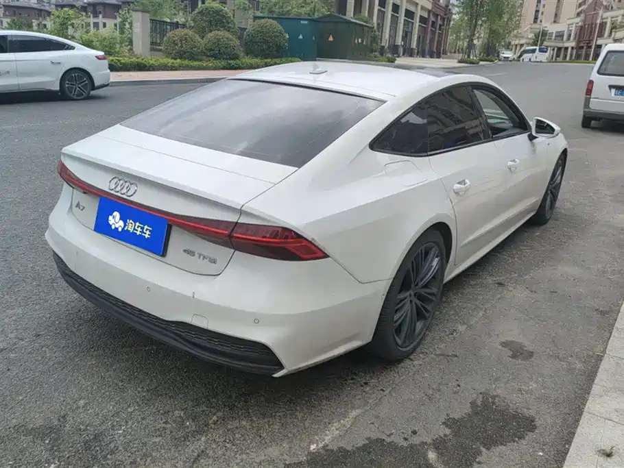 Audi A7 45 TFSI Select