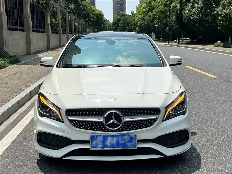 Mercedes-Benz CLA (Import) Facelift CLA 200 Fashion