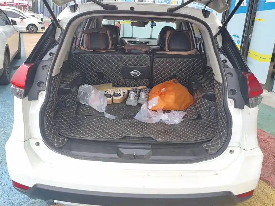 X-Trail 2.0 L CVT Connected Comfort 2 WD