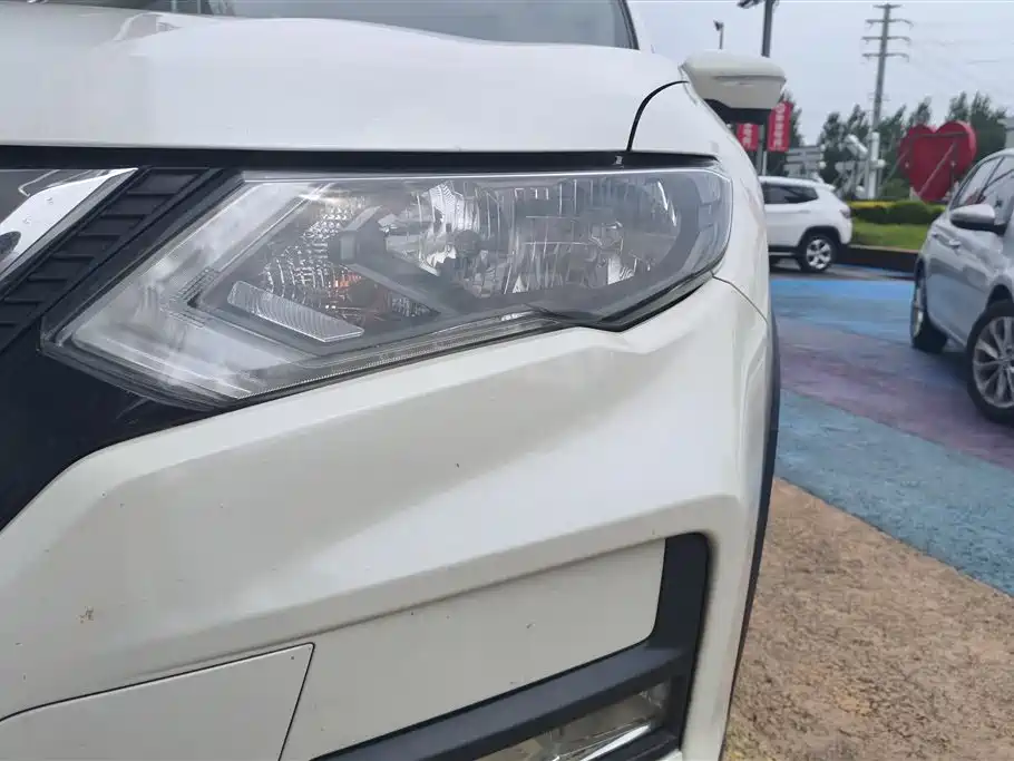 X-Trail 2.0 L CVT Connected Comfort 2 WD