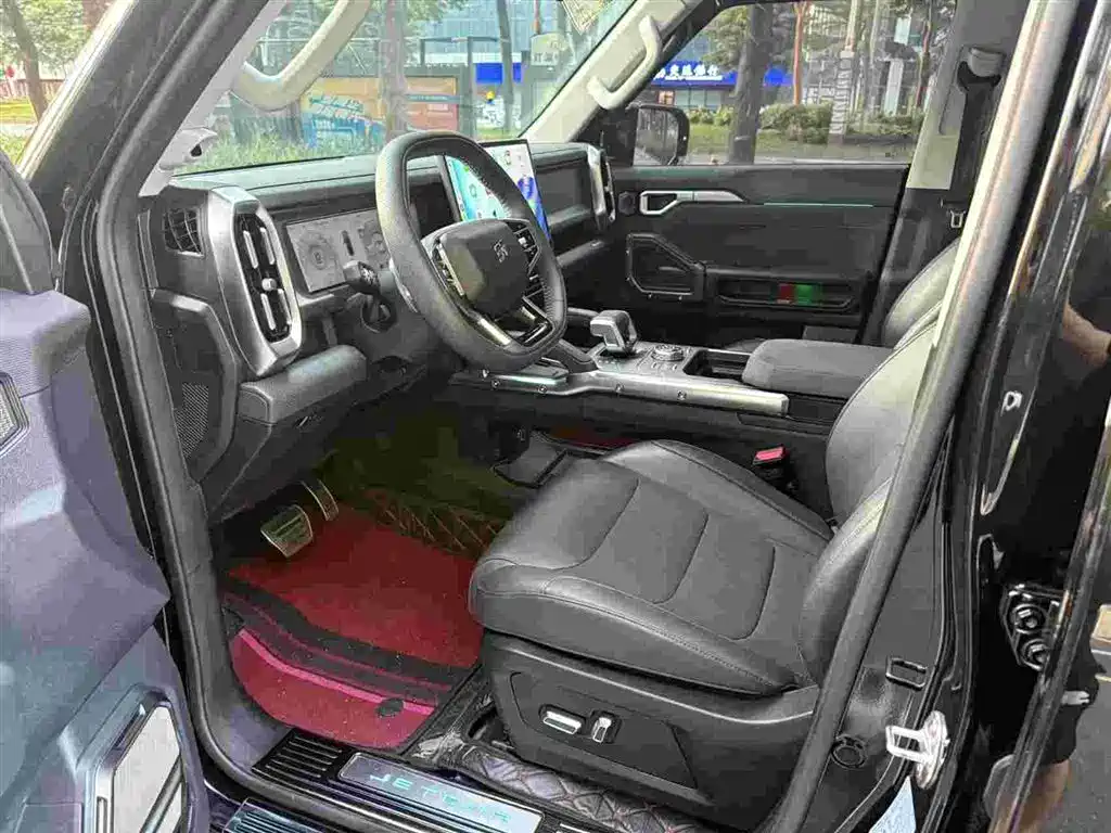 Jetour Traveller 2.0 T 4 WD Cross PRO