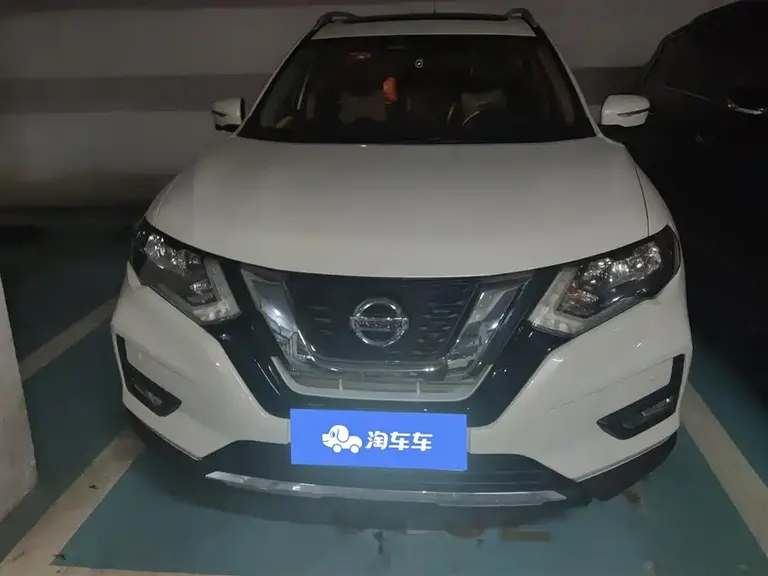 Nissan X-Trail 2.0 L CVT Comfort 2 WD