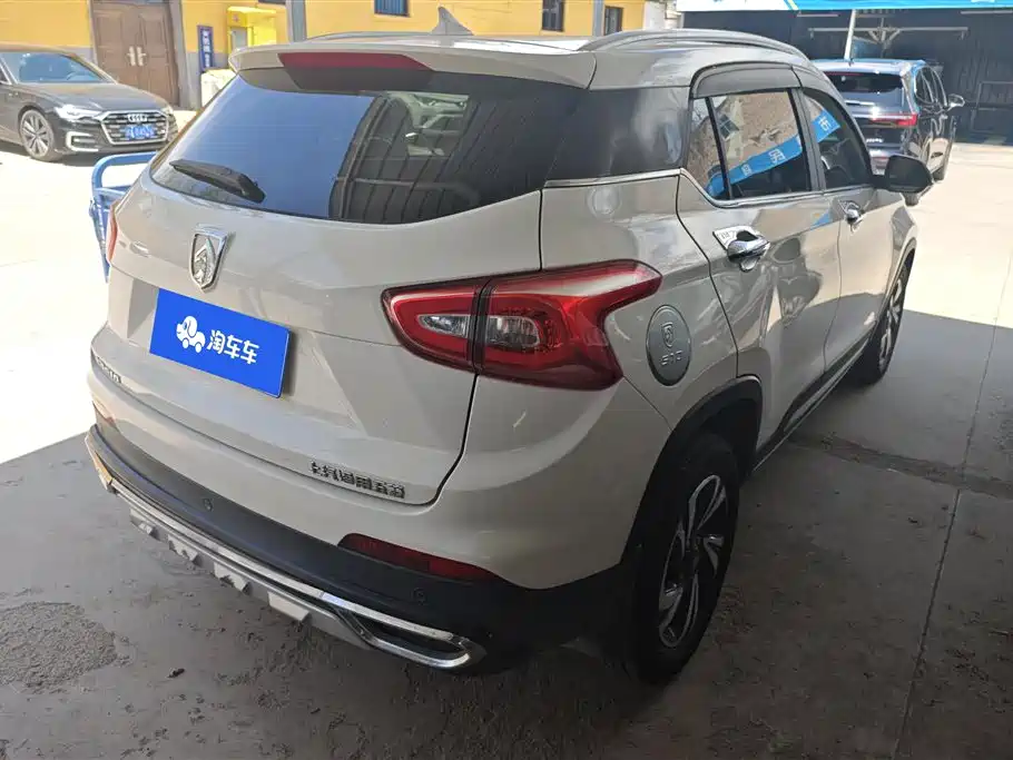 Baojun 510 1.5 L Manual Luxury