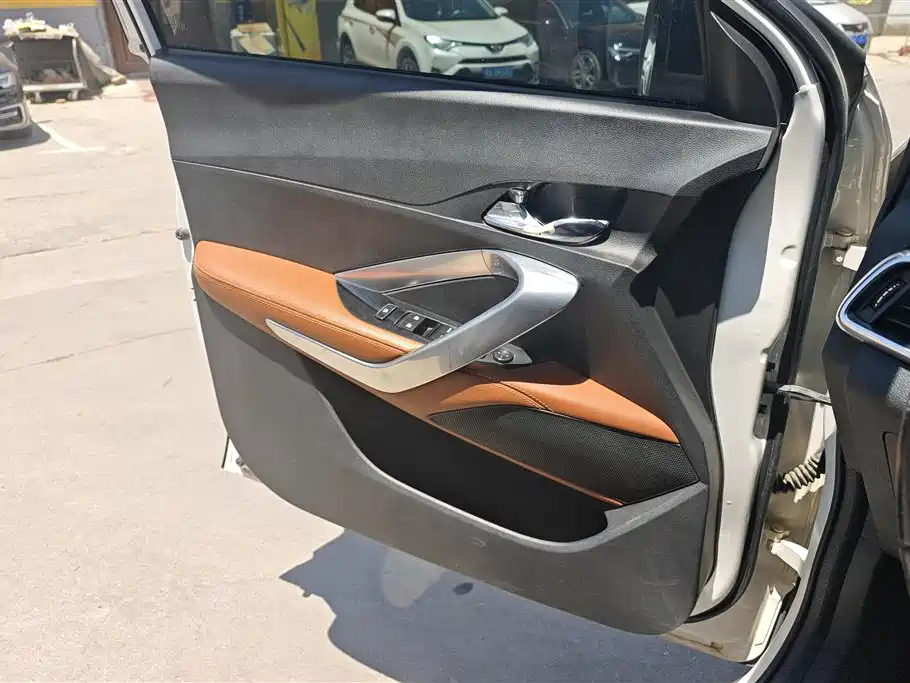 Baojun 510 1.5 L Manual Luxury