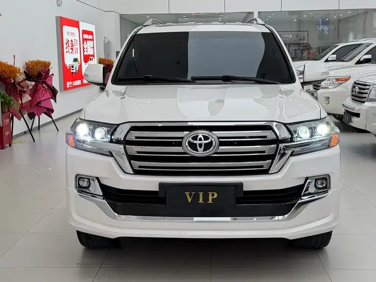 Toyota Land Cruiser 4.0 L Auto VX