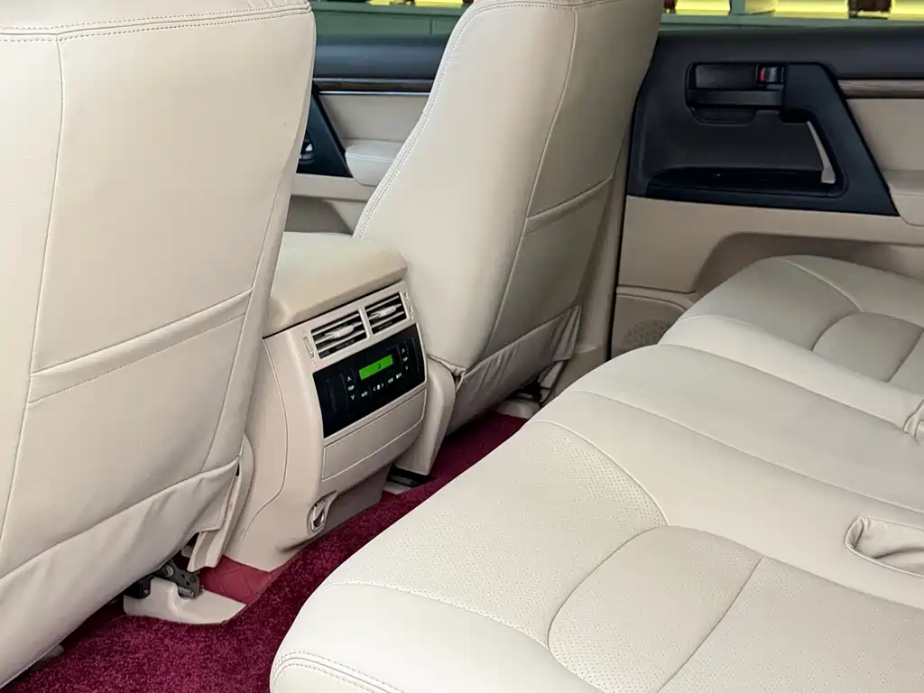 Land Cruiser 4.0 L Auto VX