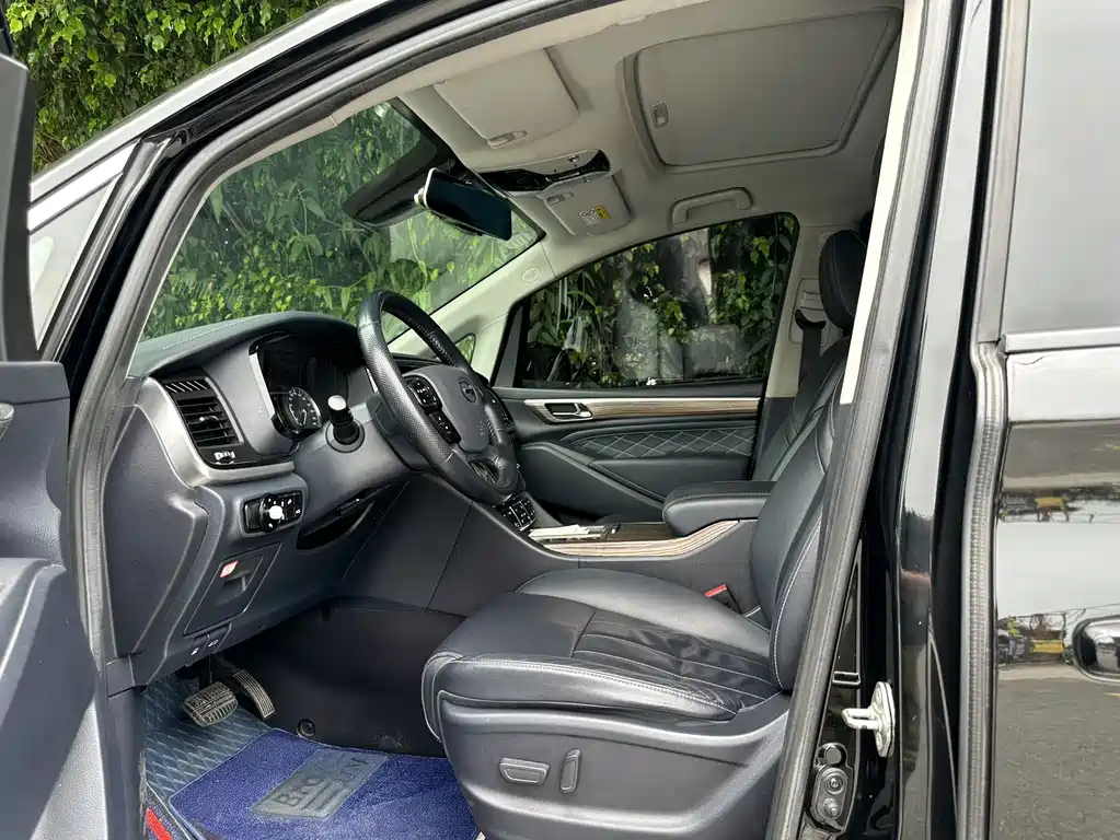 GAC Trumpchi M8 320 T Distinguished