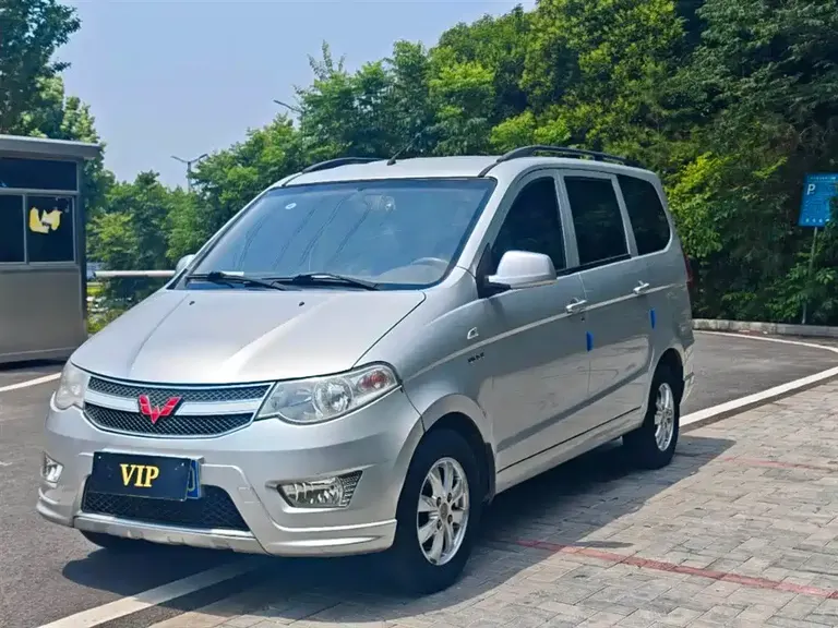 Wuling Hongguang 1.5 L Facelift S Comfort