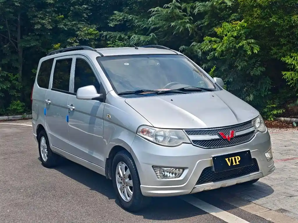 Wuling Hongguang 1.5 L Facelift S Comfort