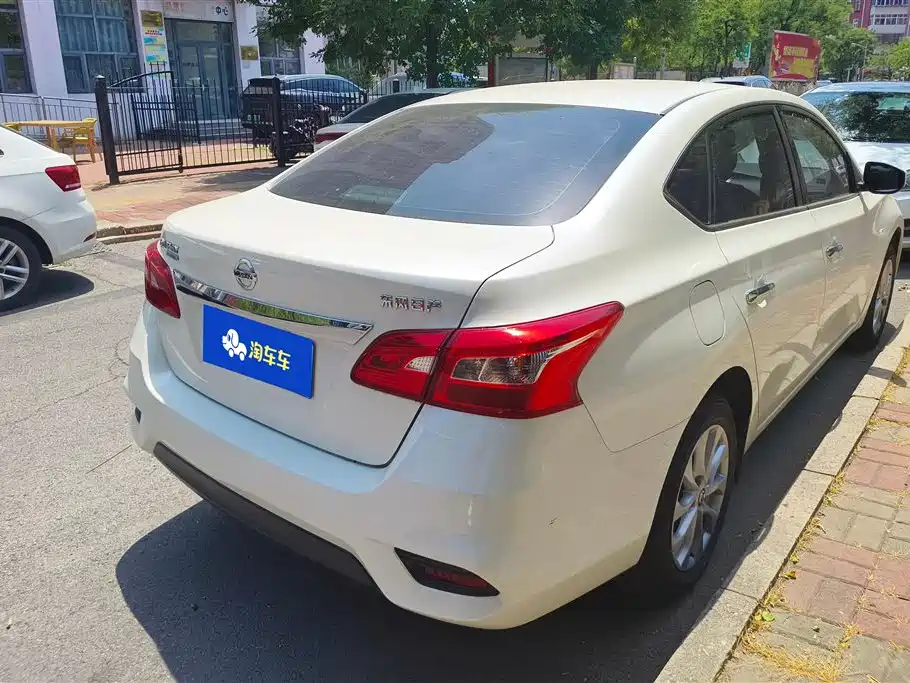 Sylphy Facelift III Classic 1.6 XE CVT Comfort