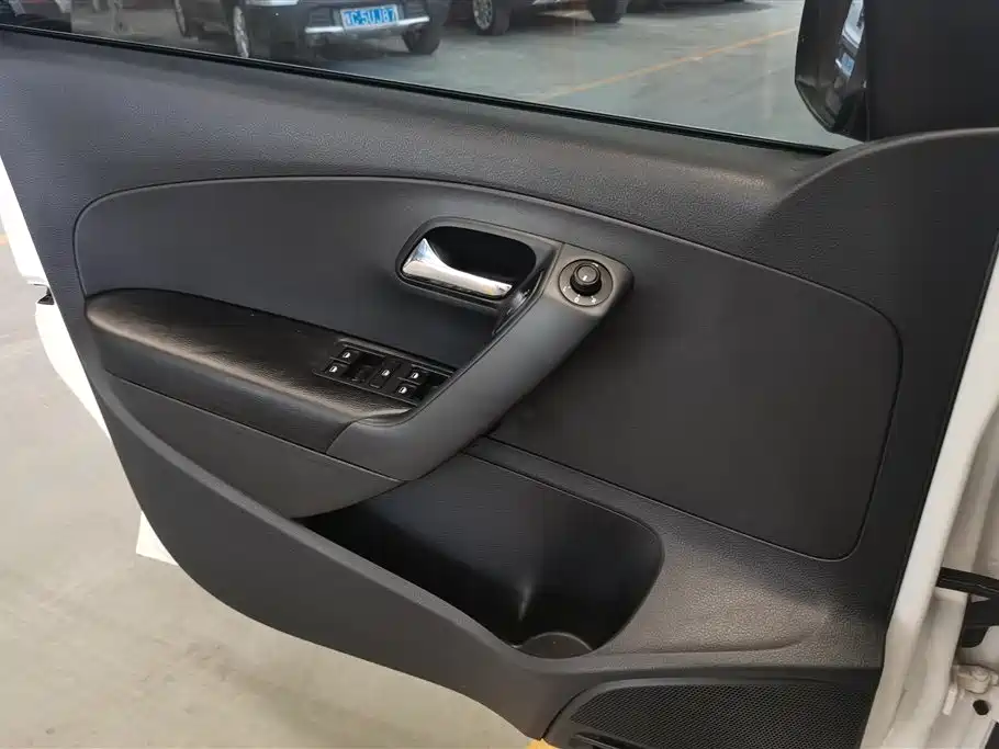 Polo 1.6 L Auto Comfort