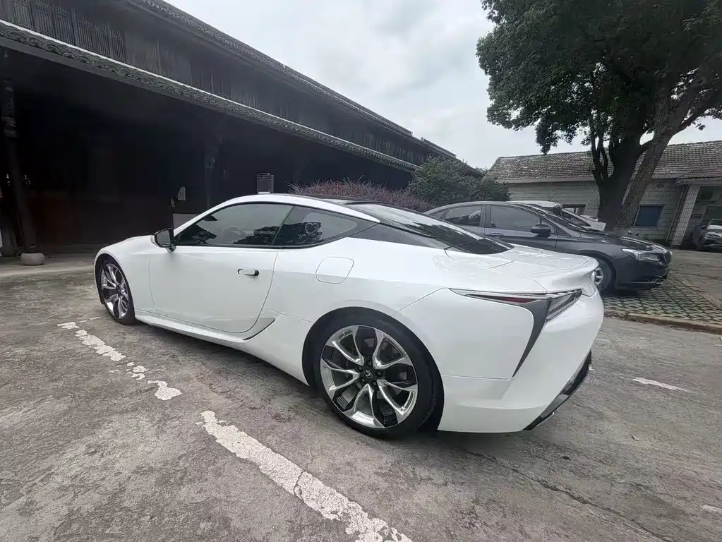 Lexus LC 雷克萨斯LC 2018款 500 h 运动版