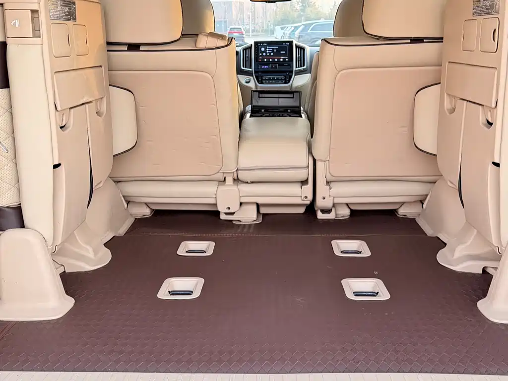 Land Cruiser 4.0 L Auto VX