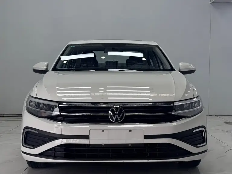 Volkswagen Bora 1.5 L Auto Smooth Travel Limited
