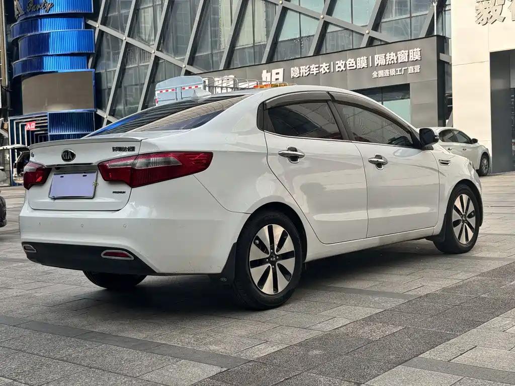 Kia K2 Sedan 1.6 L AT Premium Commemorative