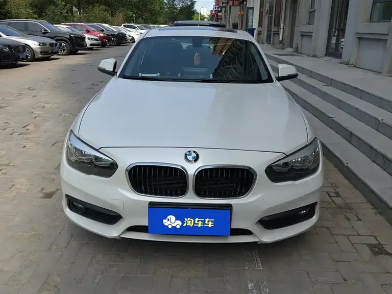 BMW 1 Series (Import) 118 i Leading