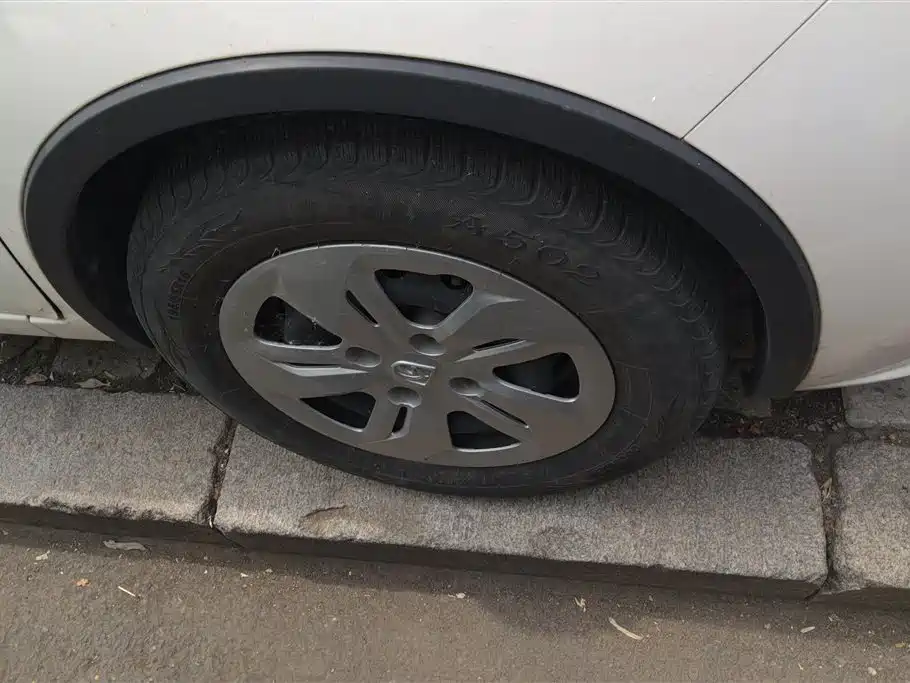 Baojun 310 W 1.2 L Manual Value CN-V