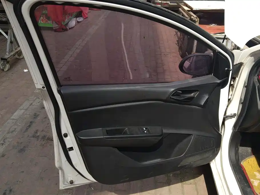 Baojun 310 W 1.2 L Manual Value CN-V