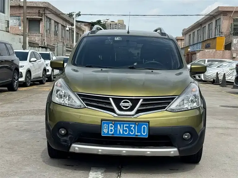 Nissan Livina 骊威 2013款 劲锐 1.6 XV CVT豪华版