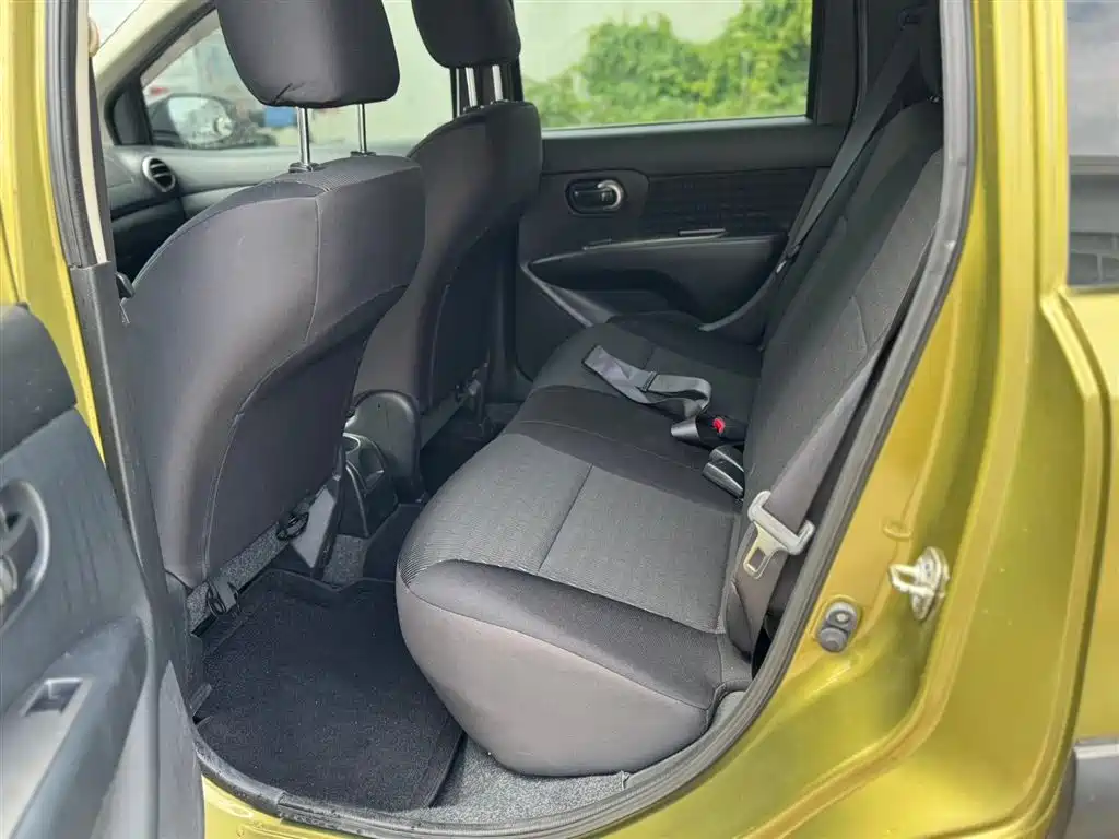 Livina 骊威 2013款 劲锐 1.6 XV CVT豪华版